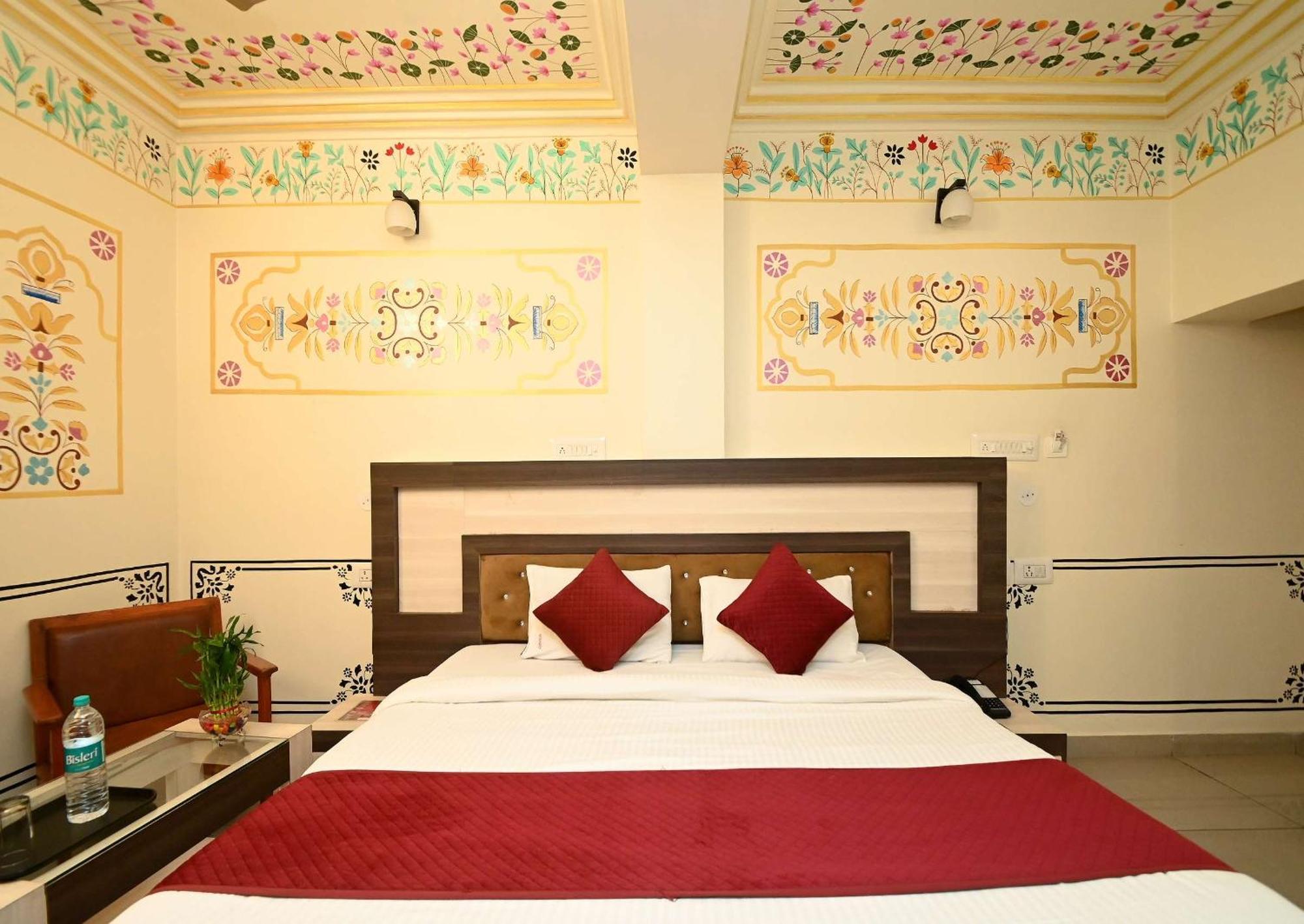 Virasat Mahal Heritage Hotel-Jaipur City Center Exterior foto